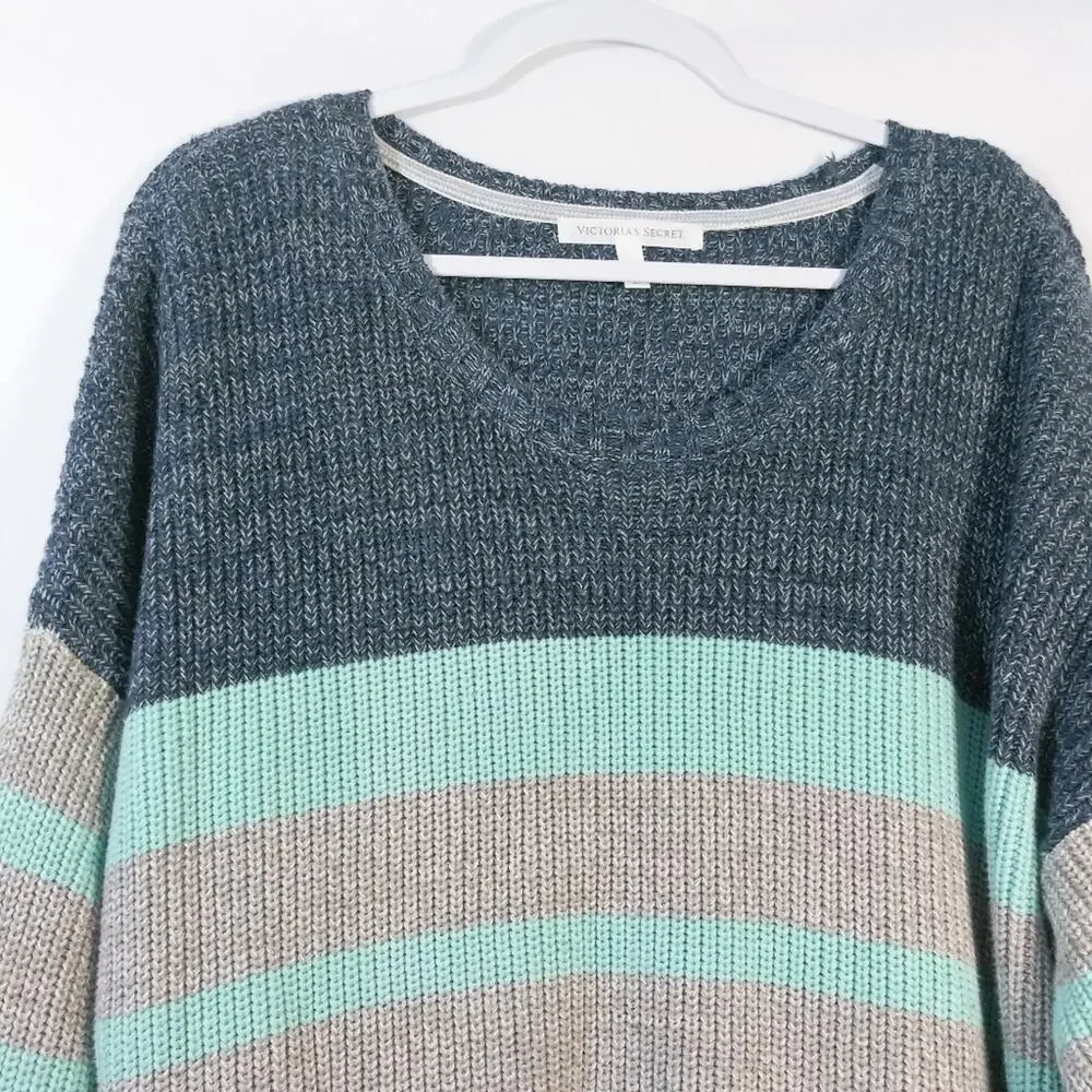 Victoria’s Secret Slouchy Blue Striped Cotton Knit Sweater Size Small